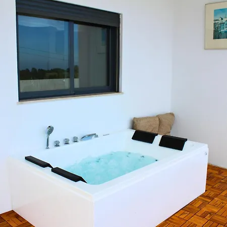 Penim - Countryside With Jacuzzi, Garden With Bbq & Stunning Views Hébergement de vacances *