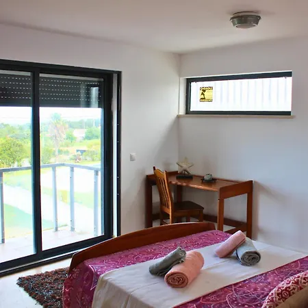 Hébergement de vacances Penim - Countryside With Jacuzzi, Garden With Bbq & Stunning Views